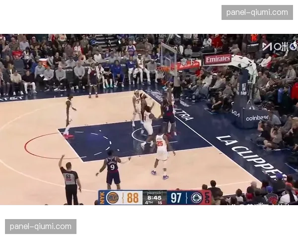 快船126-118战胜尼克斯,伦纳德29分马图林28分合砍57分 快船126-118战胜尼克斯,伦纳德29分马图林28分合砍57分